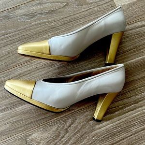 Cream with gold toe and heel. Thick heel.